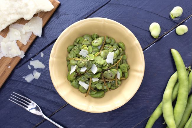 Easy Spring Fava Bean & Pecorino Salad: A Fresh Recipe
